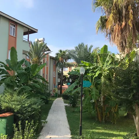 The Green Apart Apartment Side